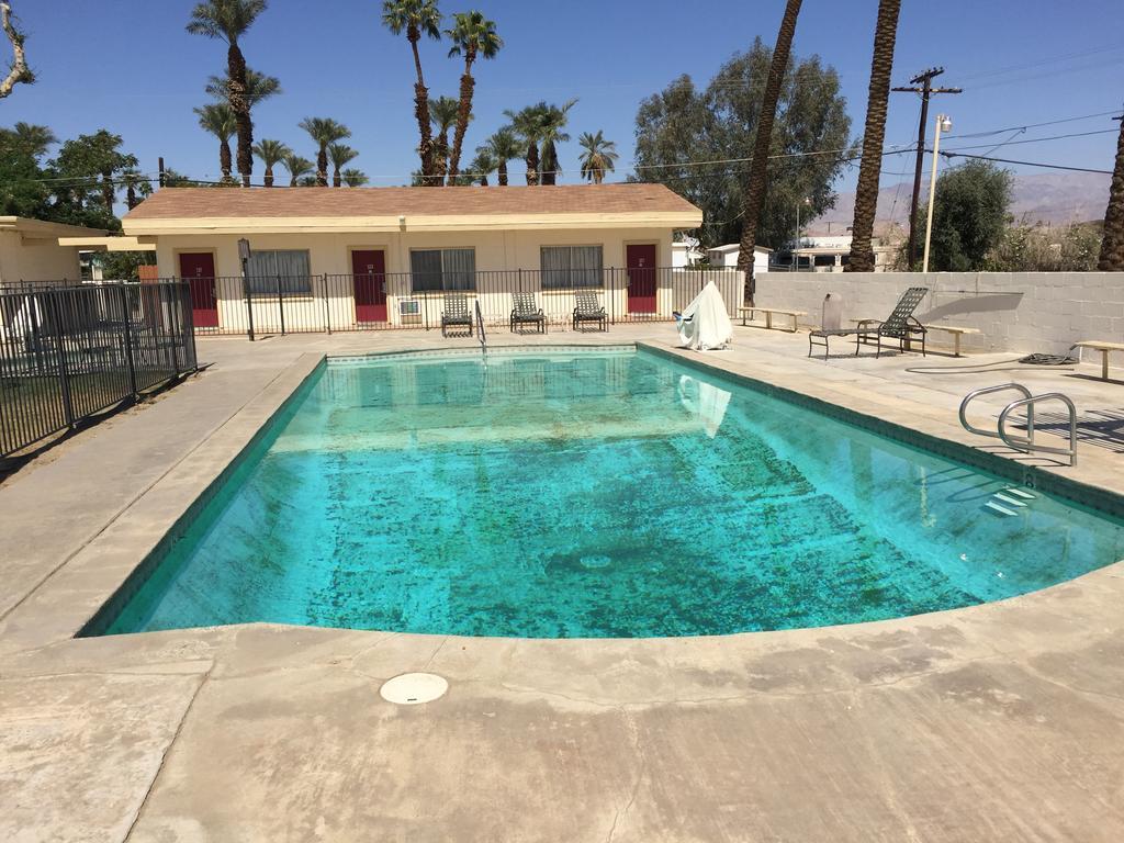 Western Sands Motel Indio Εξωτερικό φωτογραφία