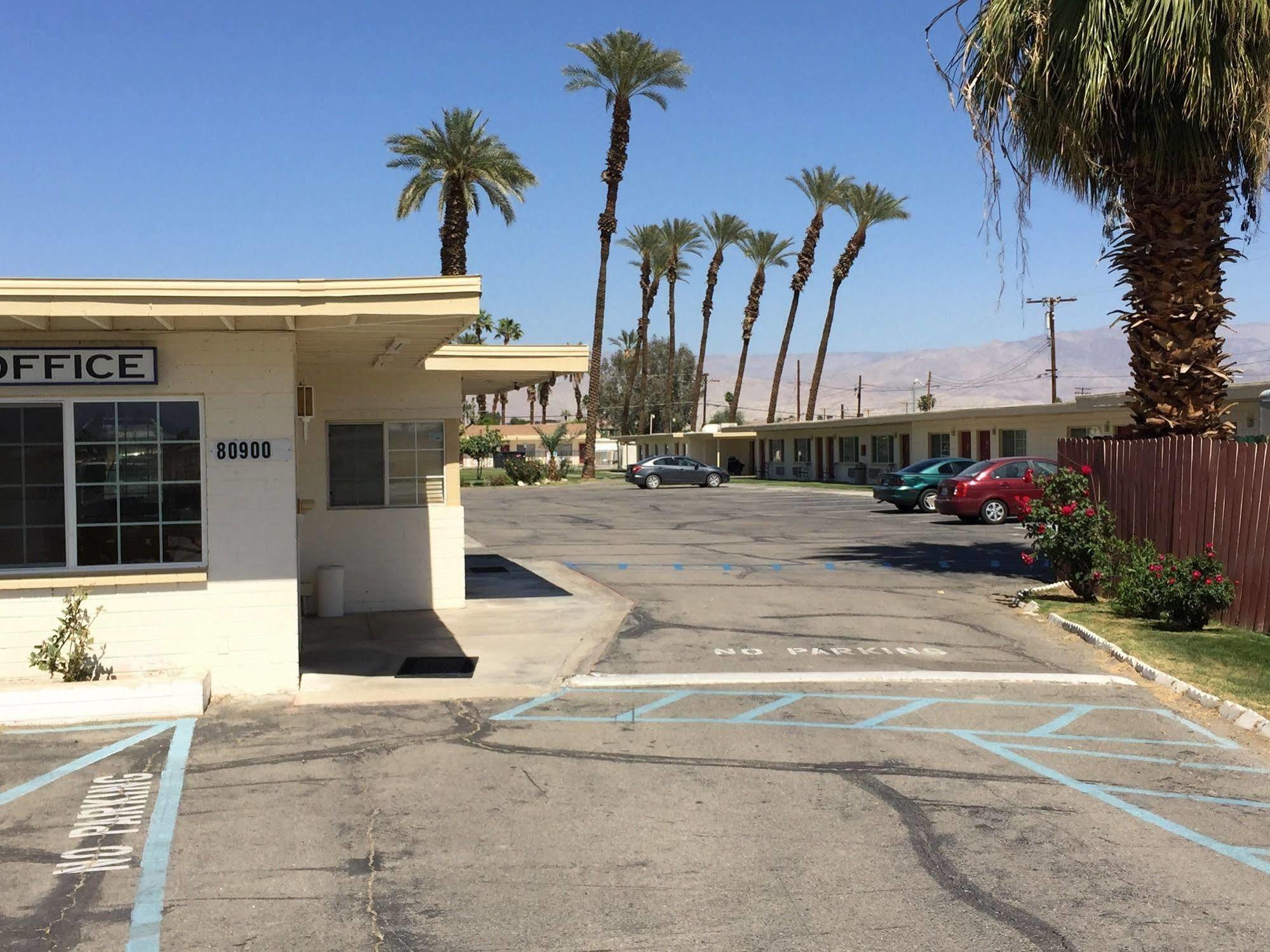 Western Sands Motel Indio Εξωτερικό φωτογραφία