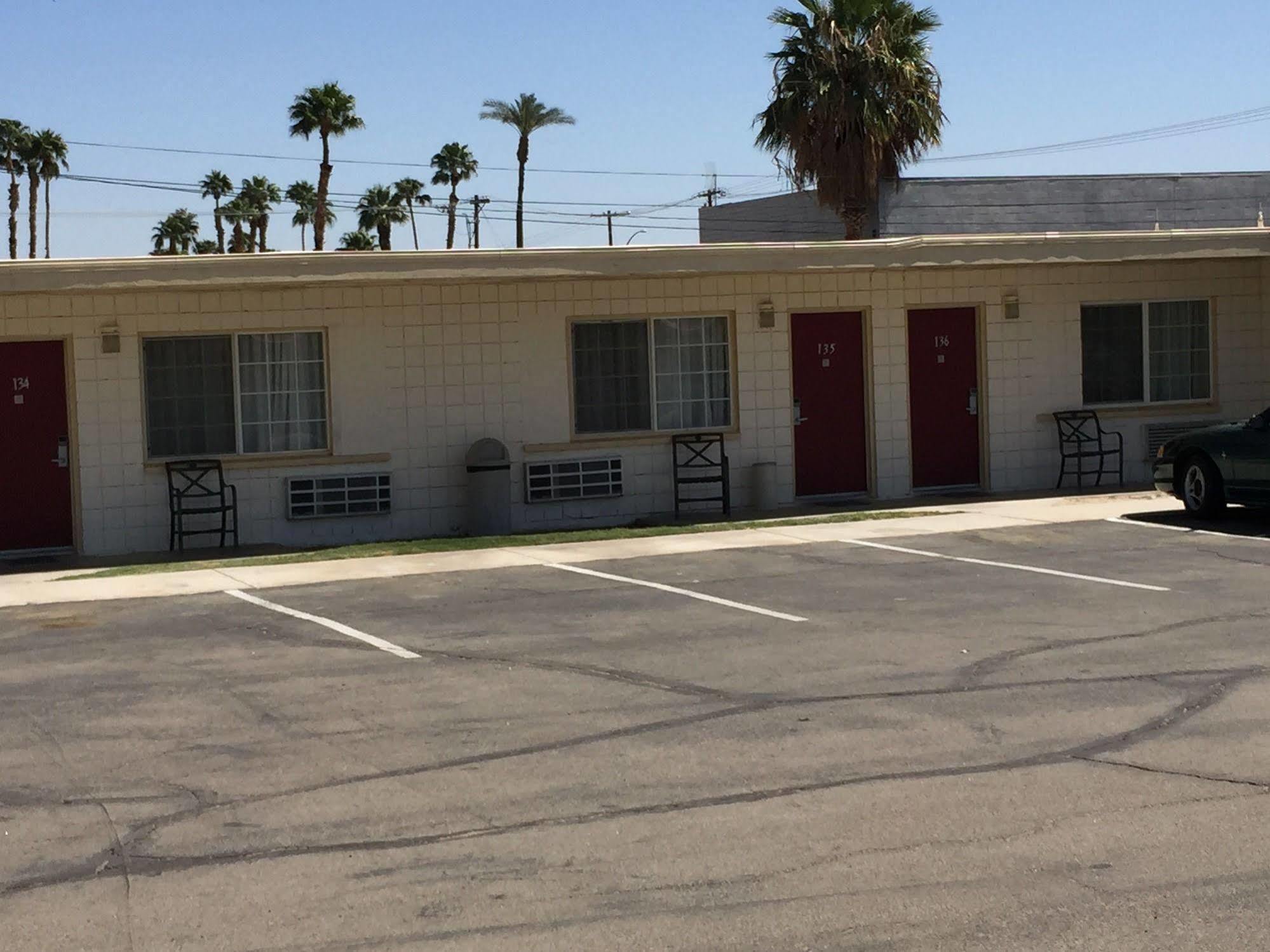 Western Sands Motel Indio Εξωτερικό φωτογραφία